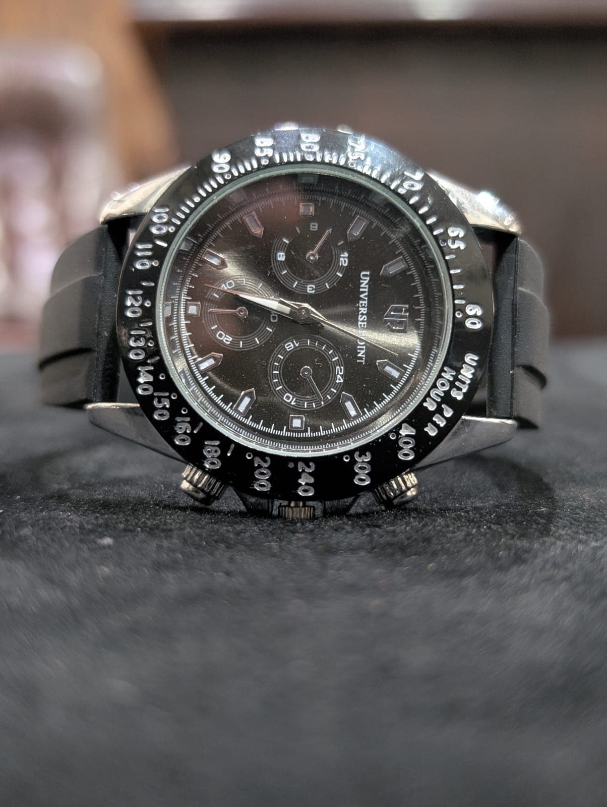 Premium Chronograph Tachymeter Bezel Silicone Strap Sports Watch for Men