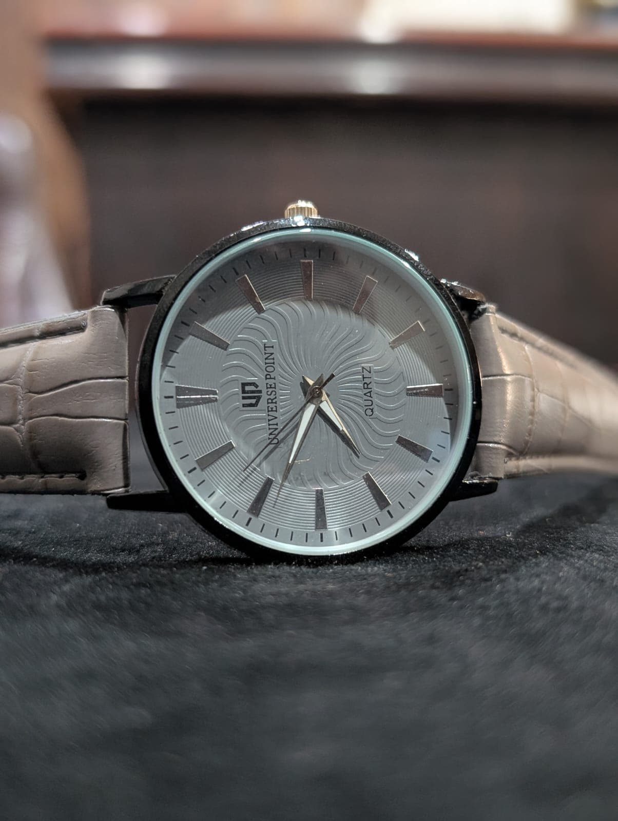 Premium Grey Wave Dial Minimalist Quartz Watch for Men