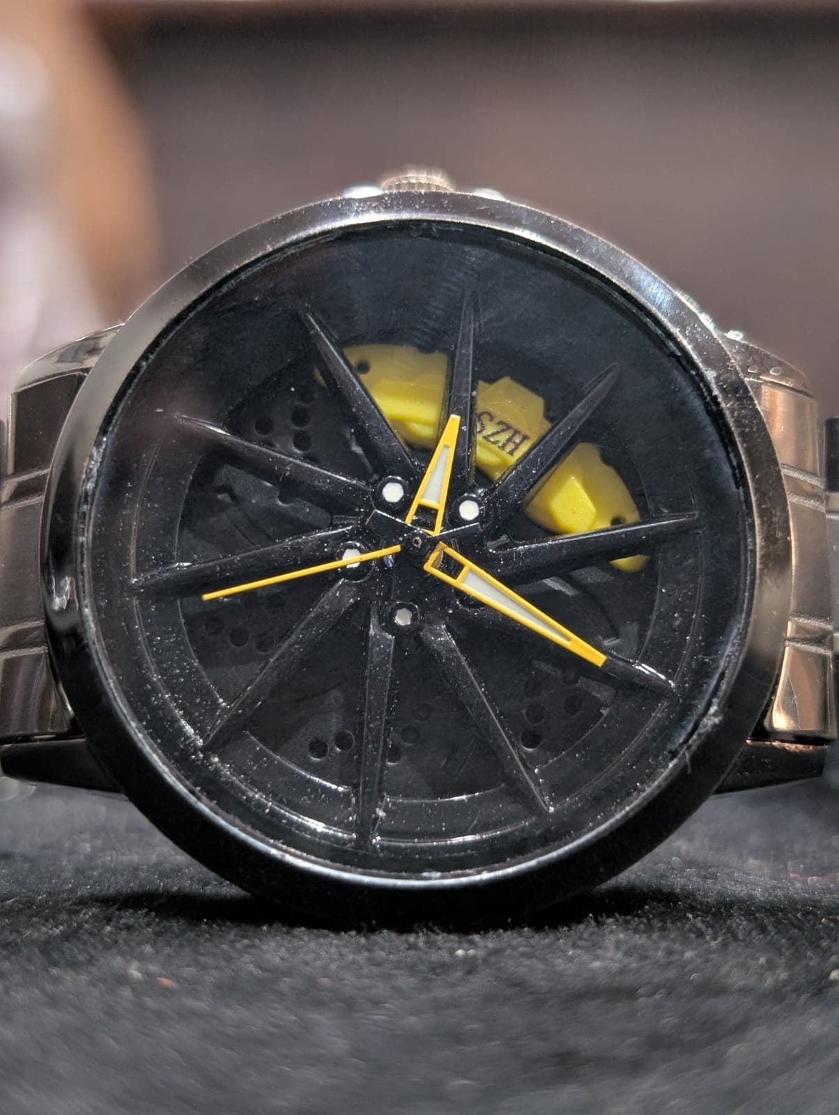 Premium Rotating Wheel Dial Sports Luxury Watch with Metal Strap